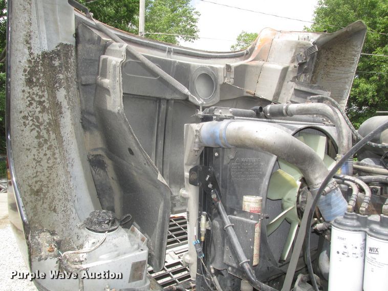 image for item DG2649 2000 Mack CH613  semi truck