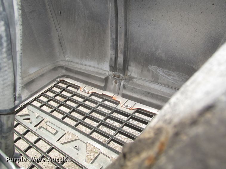 image for item DG2649 2000 Mack CH613  semi truck