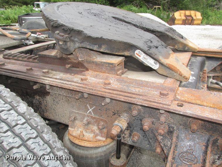 image for item DG2649 2000 Mack CH613  semi truck