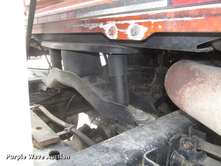 image for item DG2649 2000 Mack CH613  semi truck