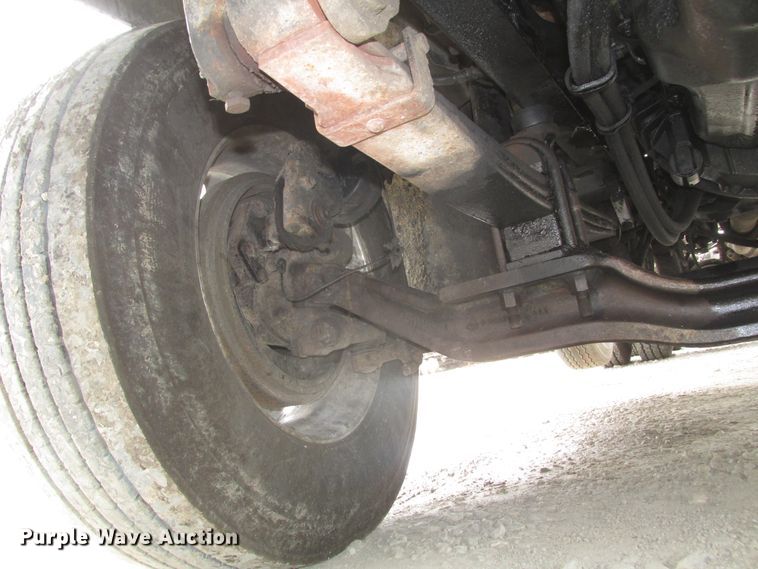 image for item DG2649 2000 Mack CH613  semi truck