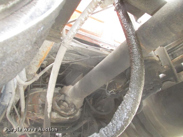 image for item DG2649 2000 Mack CH613  semi truck