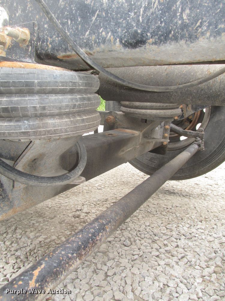 image for item DG2649 2000 Mack CH613  semi truck