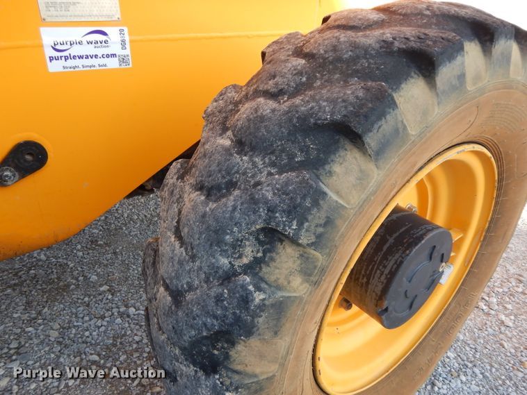 image for item DG6820 2007 JCB 506C HL  telehandler