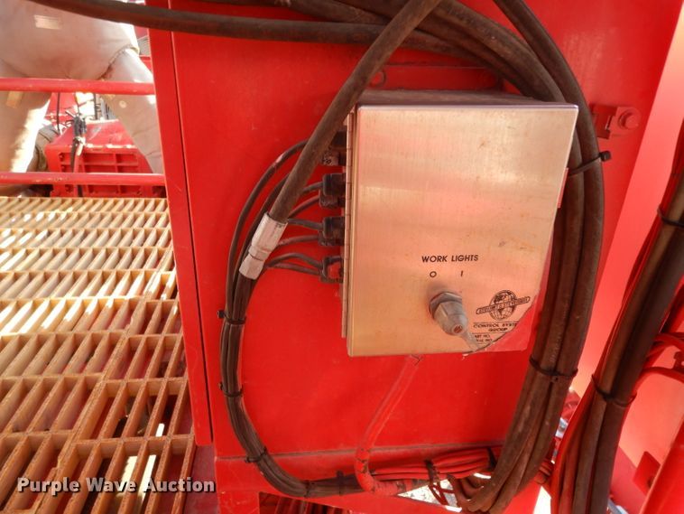 image for item DG6821 2008 Mertz Stewart & Stevenson MT-102-HP TA blender trailer