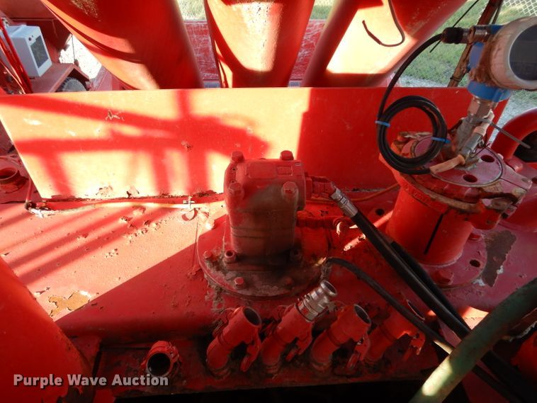 image for item DG6821 2008 Mertz Stewart & Stevenson MT-102-HP TA blender trailer