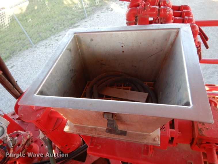 image for item DG6821 2008 Mertz Stewart & Stevenson MT-102-HP TA blender trailer