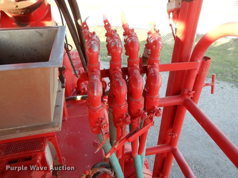 image for item DG6821 2008 Mertz Stewart & Stevenson MT-102-HP TA blender trailer