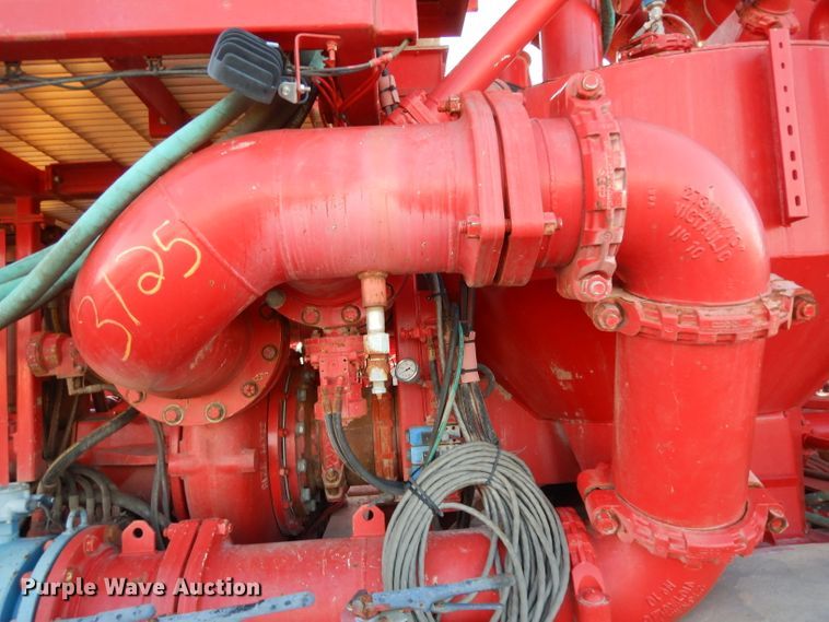 image for item DG6821 2008 Mertz Stewart & Stevenson MT-102-HP TA blender trailer