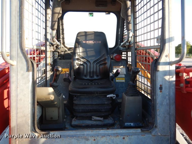 image for item DG6822 2014 Takeuchi TL12  skid steer loader