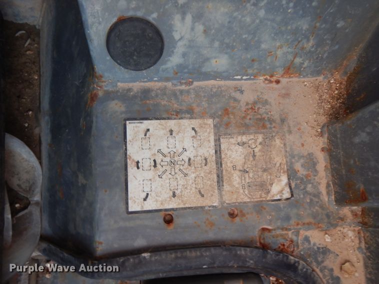 image for item DG6822 2014 Takeuchi TL12  skid steer loader