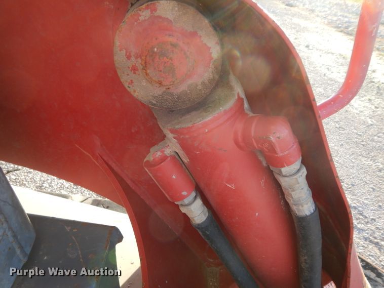 image for item DG6822 2014 Takeuchi TL12  skid steer loader