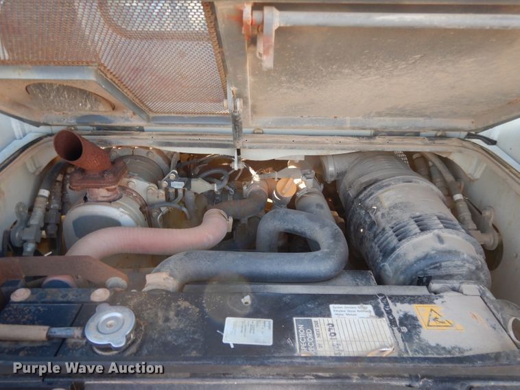 image for item DG6822 2014 Takeuchi TL12  skid steer loader