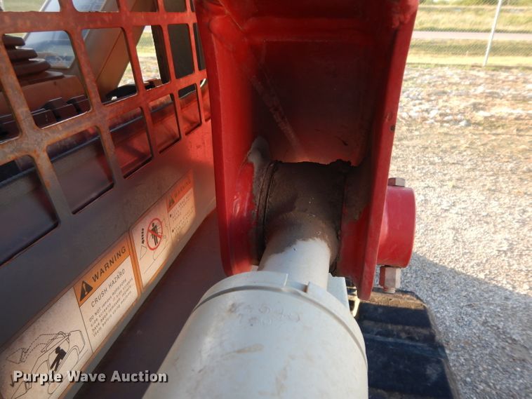 image for item DG6822 2014 Takeuchi TL12  skid steer loader