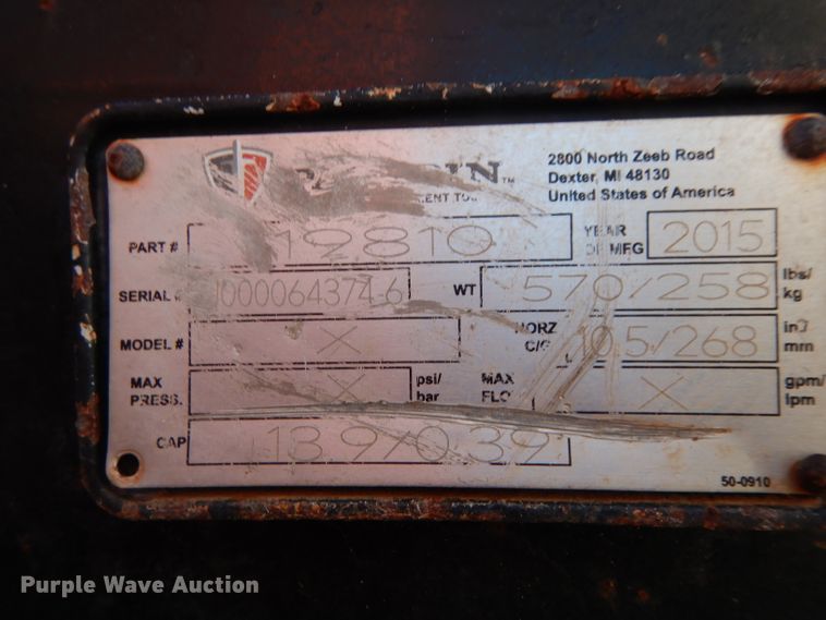 image for item DG6822 2014 Takeuchi TL12  skid steer loader