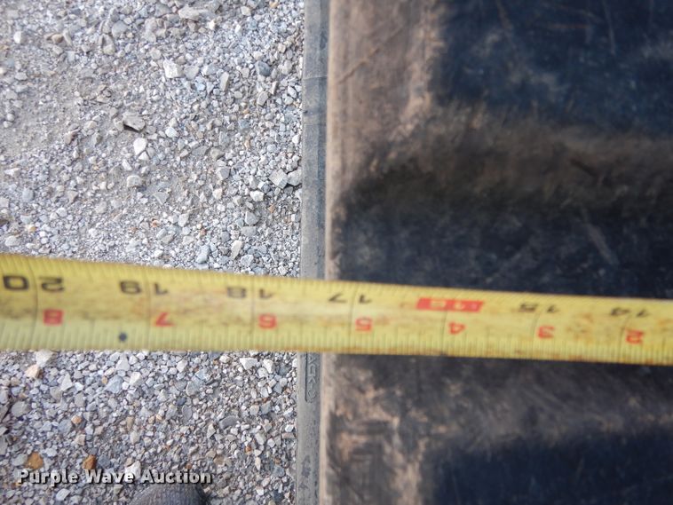 image for item DG6822 2014 Takeuchi TL12  skid steer loader