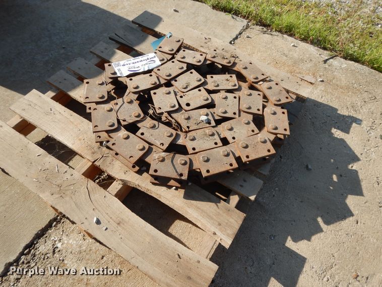 image for item DG7959 (2) 31 x 15.50-15 NHS tires