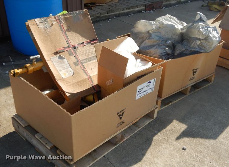 image for item DG7962 Belts