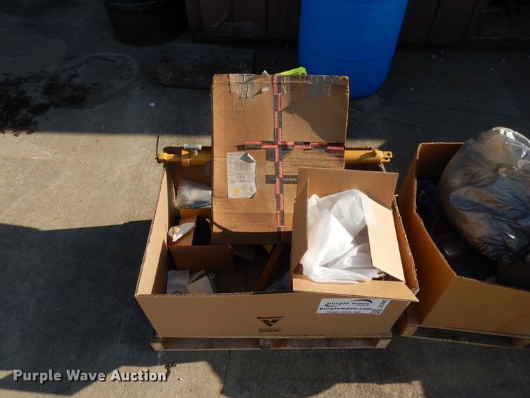 image for item DG7962 Belts