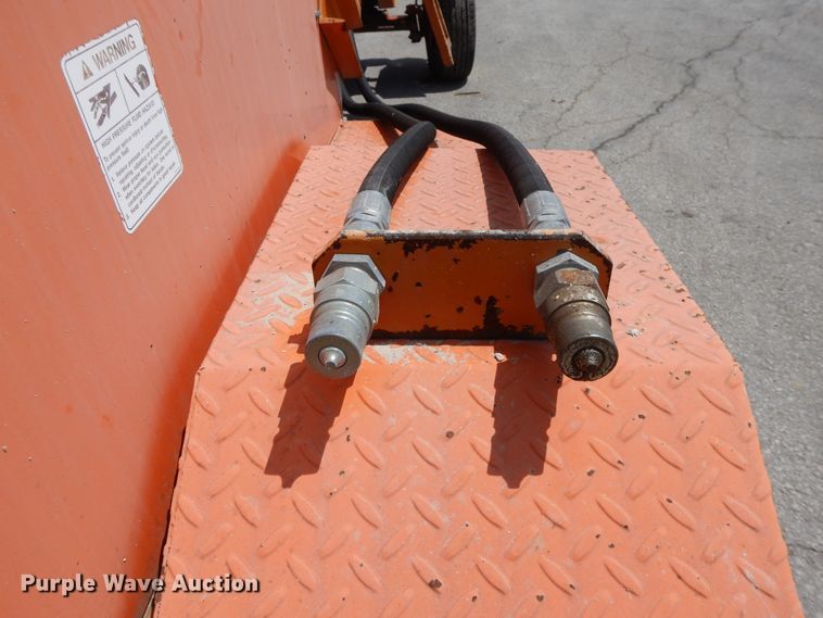 image for item DG7973 Swanston Stripe Eater CT2000 pavement marker remover