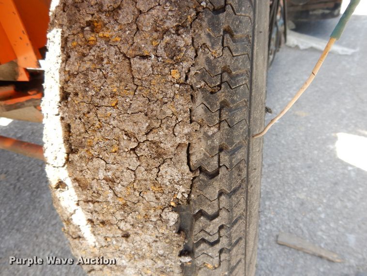 image for item DG7973 Swanston Stripe Eater CT2000 pavement marker remover