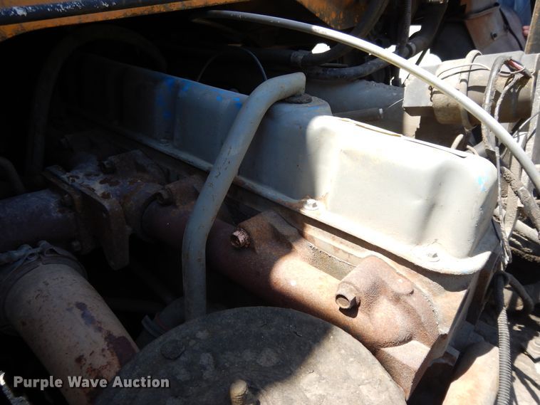 image for item DG7976 1992 Ford Cargo 8000  truck cab and chassis