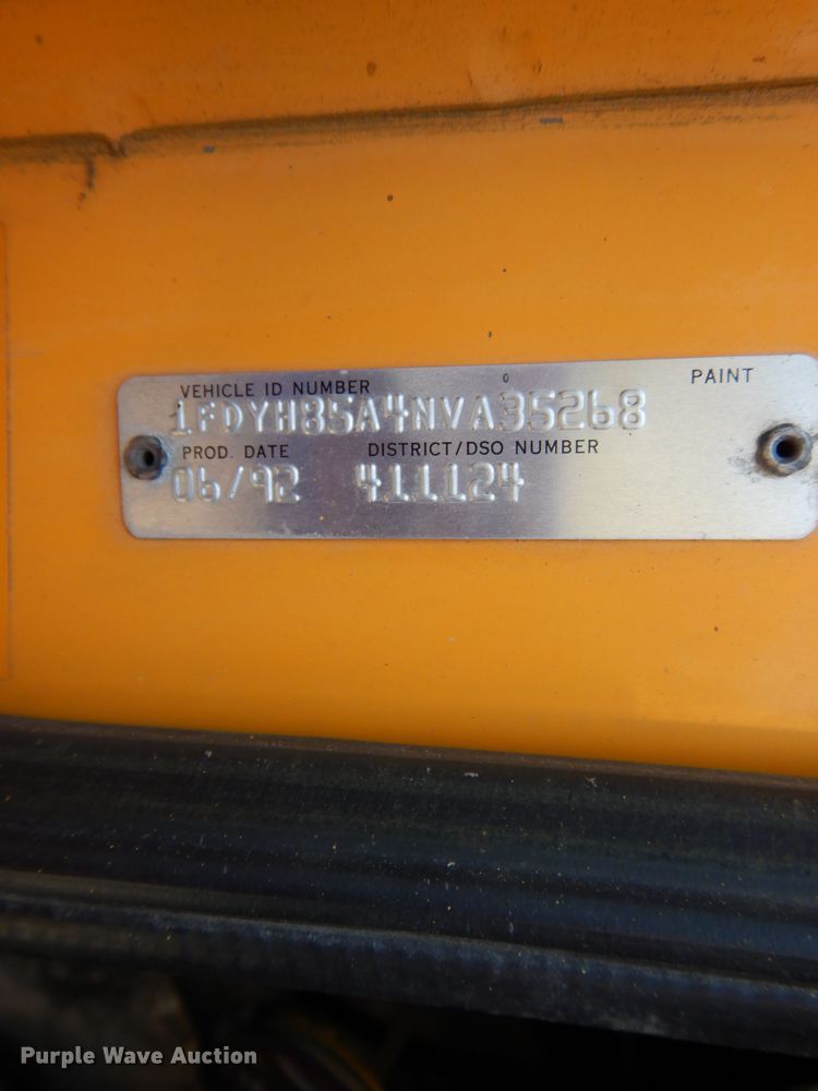 image for item DG7976 1992 Ford Cargo 8000  truck cab and chassis