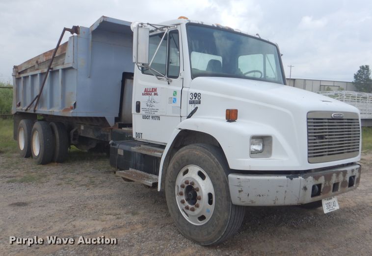 image for item DG8704 2001 Freightliner FL80  dump truck