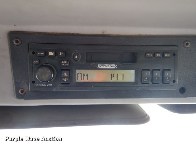 image for item DG8704 2001 Freightliner FL80  dump truck