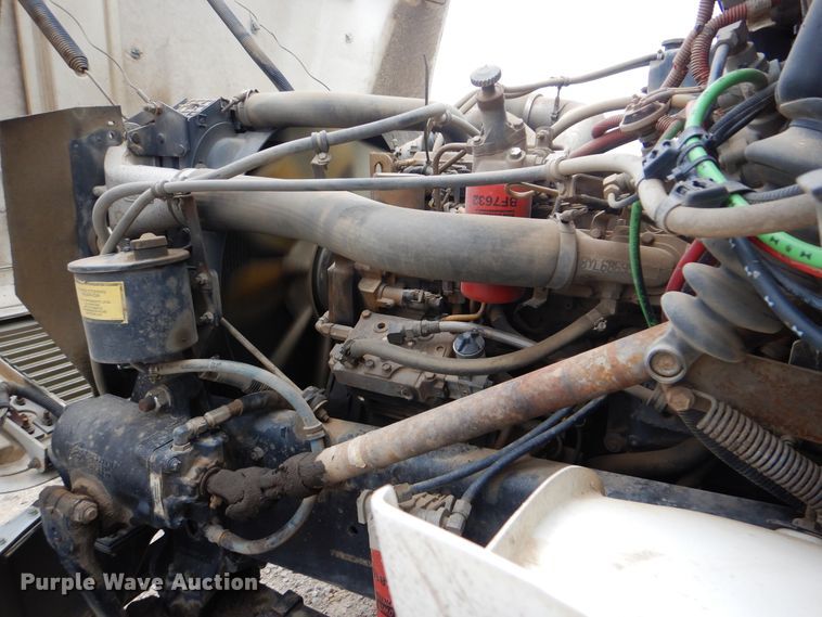 image for item DG8704 2001 Freightliner FL80  dump truck