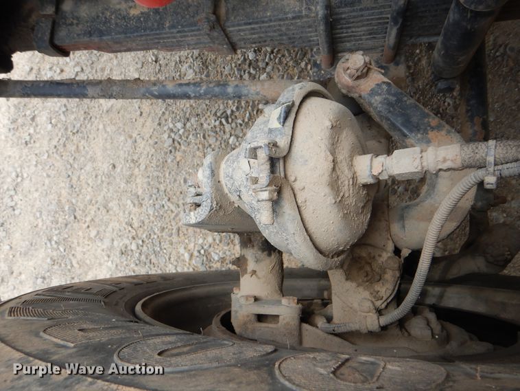 image for item DG8704 2001 Freightliner FL80  dump truck