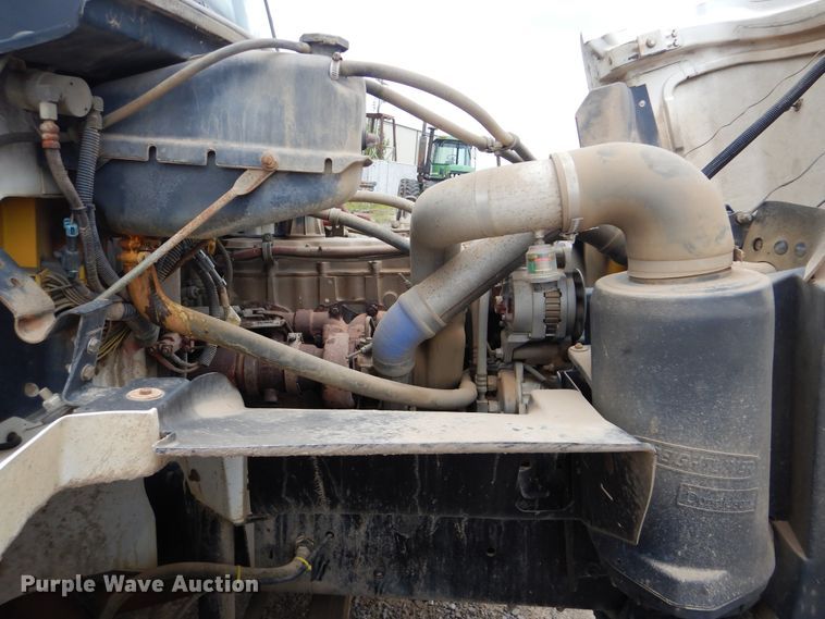image for item DG8704 2001 Freightliner FL80  dump truck