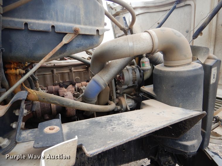 image for item DG8704 2001 Freightliner FL80  dump truck