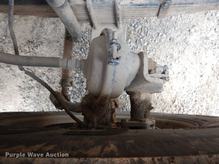 image for item DG8704 2001 Freightliner FL80  dump truck