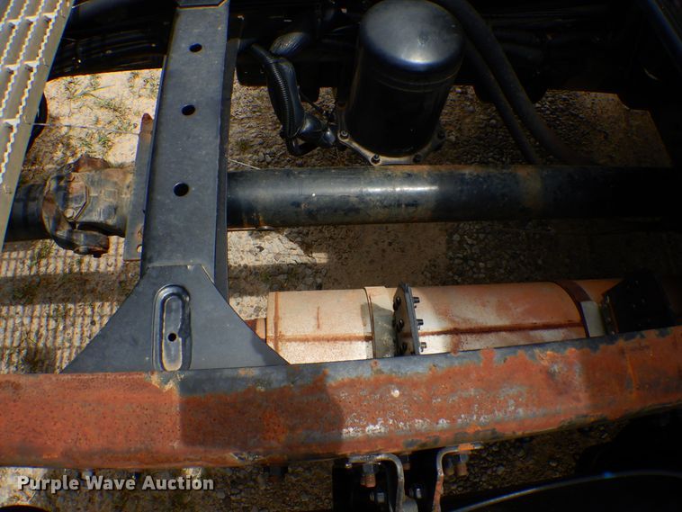 image for item DG8704 2001 Freightliner FL80  dump truck