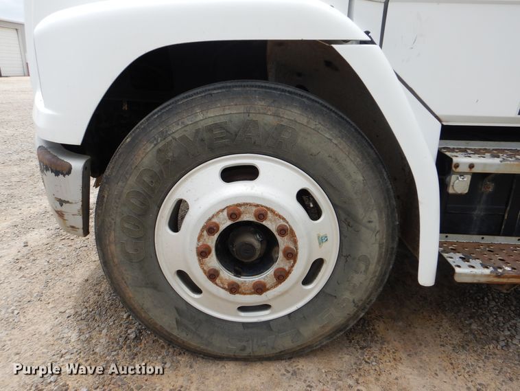 image for item DG8704 2001 Freightliner FL80  dump truck