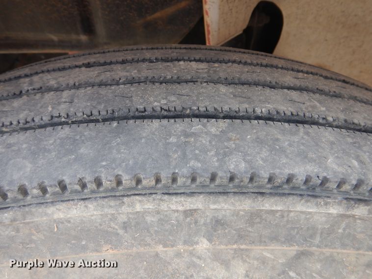 image for item DG8704 2001 Freightliner FL80  dump truck