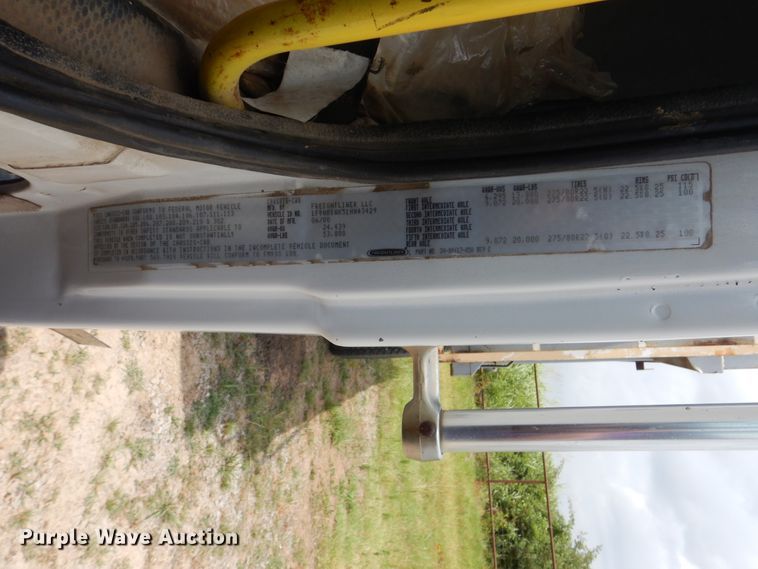 image for item DG8704 2001 Freightliner FL80  dump truck