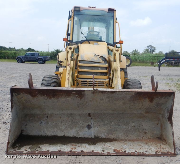 image for item DG8710 2000 Komatsu WB140  backhoe