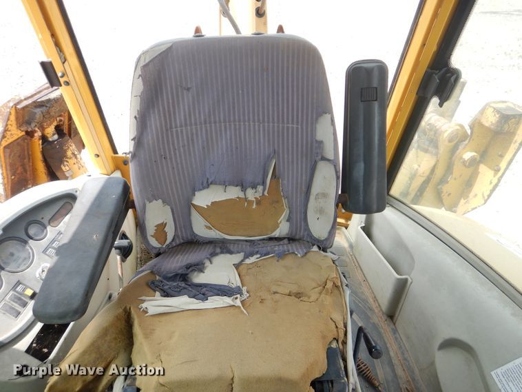 image for item DG8710 2000 Komatsu WB140  backhoe