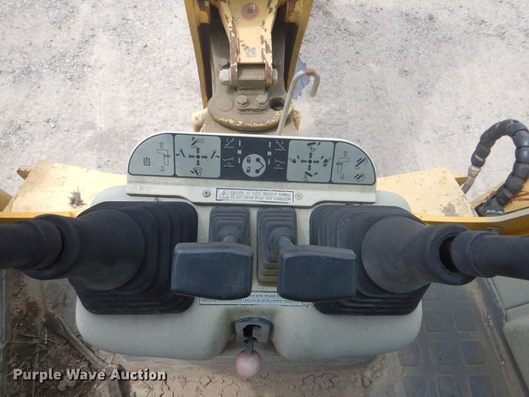 image for item DG8710 2000 Komatsu WB140  backhoe