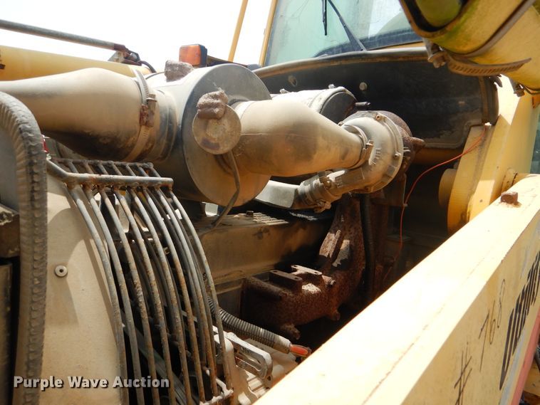 image for item DG8710 2000 Komatsu WB140  backhoe