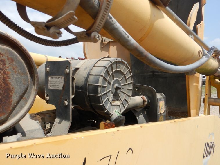 image for item DG8710 2000 Komatsu WB140  backhoe
