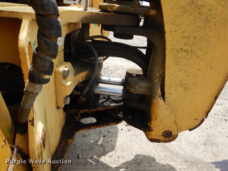 image for item DG8710 2000 Komatsu WB140  backhoe