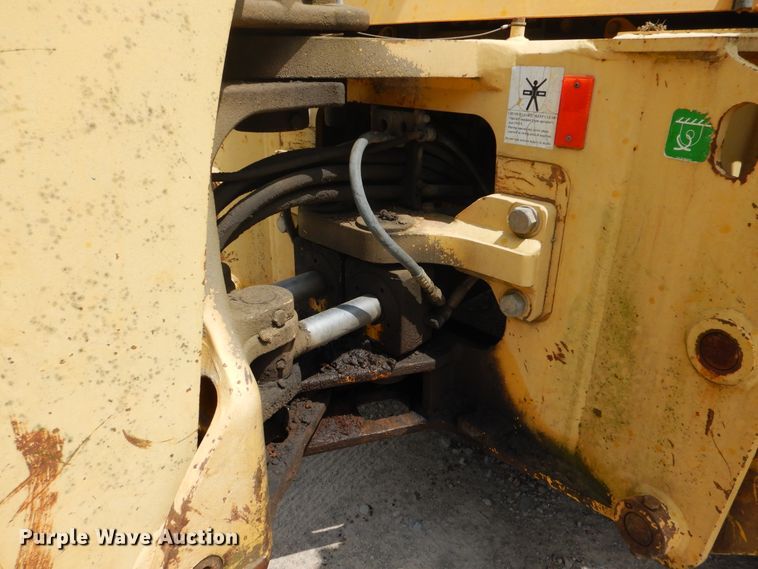 image for item DG8710 2000 Komatsu WB140  backhoe