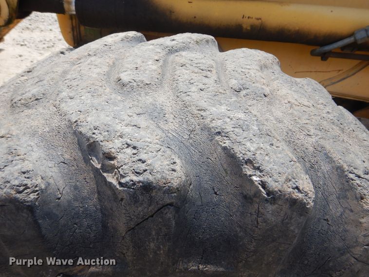 image for item DG8710 2000 Komatsu WB140  backhoe