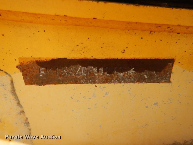 image for item DG8710 2000 Komatsu WB140  backhoe
