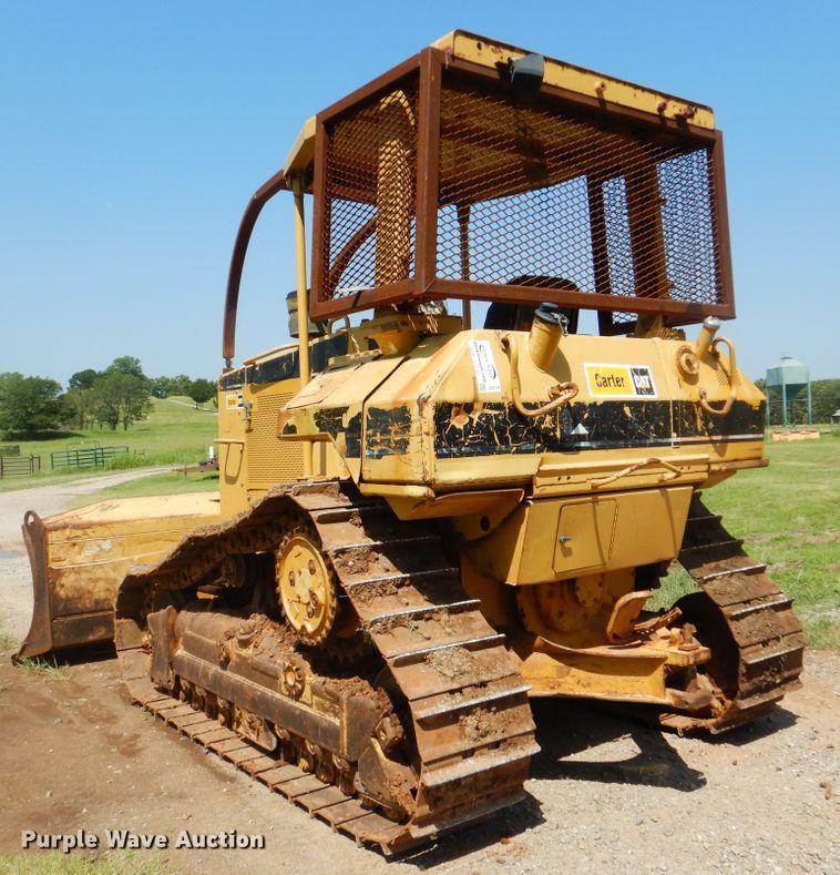 image for item DG8748 1997 Caterpillar D5M  dozer