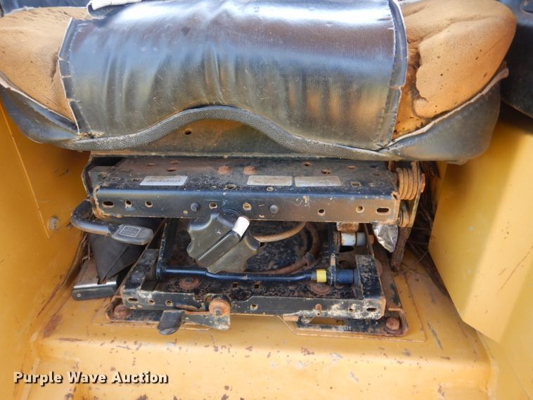 image for item DG8748 1997 Caterpillar D5M  dozer