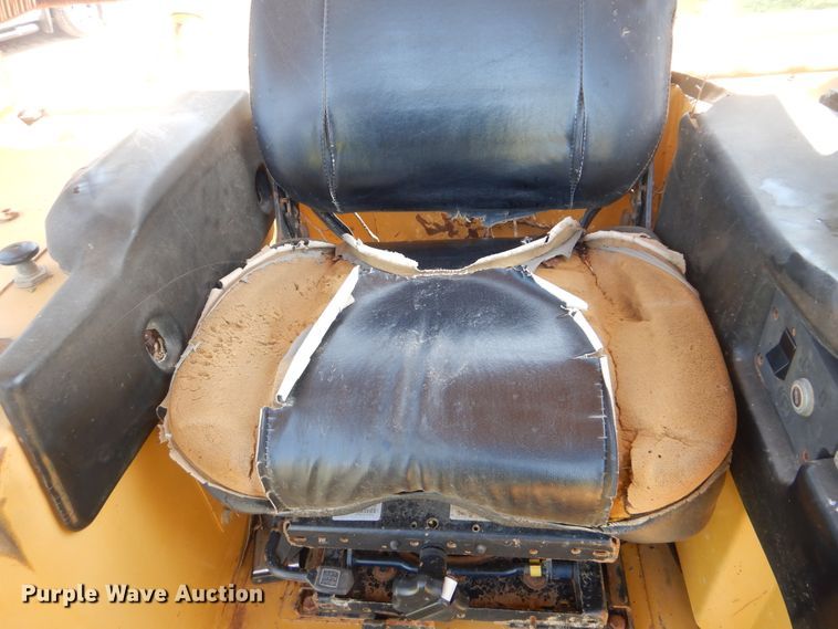 image for item DG8748 1997 Caterpillar D5M  dozer